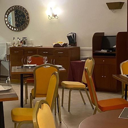 זאפרה Hostal Carmen מראה חיצוני תמונה